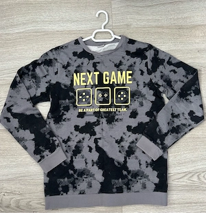 Bluză Sweatshirt LC Waikiki 13-14 ani (158-164 cm)   Model Tie-Dye Gaming   Stare foarte bună