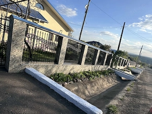 Casă de vânzare Tocileni jud Botoșani 