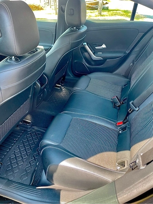 Mercede CLA 200d Coupe  - imagine 9
