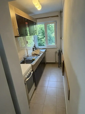Inchiriez apartament zona Judetean