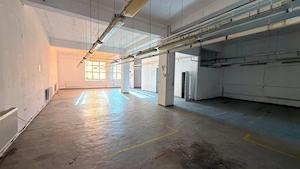 Spatiu industrial 8+ camere zona Central - imagine 2