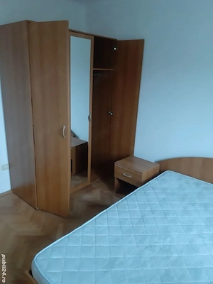 APARTAMENT CU 2 CAMERE PE BD LOGA LA 450 euro - imagine 6