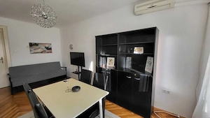 APARTAMENT CU 2 CAMERE IN ZONA BALCESCU LA 450 EURO - imagine 5