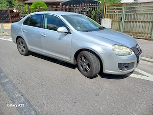 Volkswagen Jetta 2009 1.9tdi navigatie PROPRIETAR android touch - imagine 4