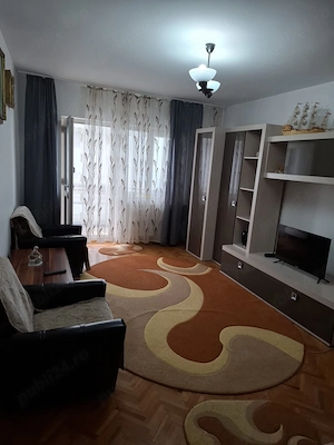 Închiriez apartament cu 2 camere zona Zavoi