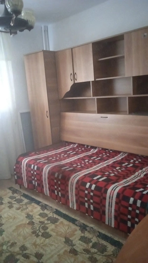 De inchiriat apartament cu 2 camere, Micro 20, 350 Euro - imagine 4
