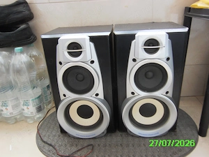 boxe technics cu 4 fire la intrare si telecomanda sist.Technics