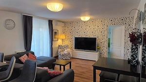 Ultrancetral - Inchiriere apartament 4 camere - Piata Trandafirilor - imagine 3