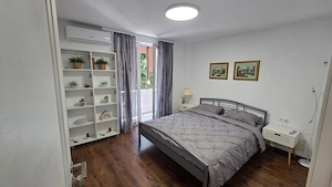 Ultrancetral - Inchiriere apartament 4 camere - Piata Trandafirilor - imagine 7