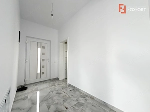 Duplex cu 5 camere, despartit prin camera tehnica, teren de 365 mp - Sanandrei - imagine 12