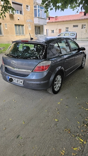 Vând Opel Astra H 1.4 90 cp Proprietar ! - imagine 2