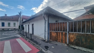 Spatiu comercial individual cu vad in zona strazii Iuliu Maniu