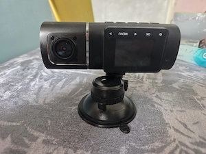Camera video pentru masina