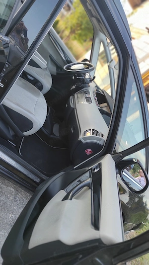Vând Citroen c4 Picasso 7 locuri  - imagine 9