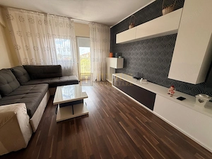 3 camere-2 dormitoare| mansarda spatioasa| centrala| balcon spatios| Sagului