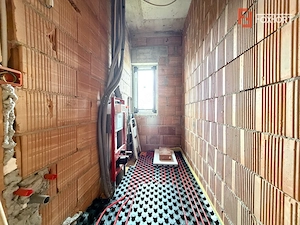 Duplex despartit prin camera tehnica, la cheie, 5 camere, in Sanandrei - imagine 5