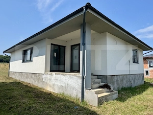 Casa de vanzare, 105 mp, zona Corunca  - imagine 2