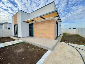 Casa individuala Miorita | Incalzire in pardoseala | Teren 300 mp