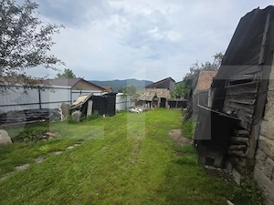 Casa taraneasca de lemn cu veranda - imagine 10