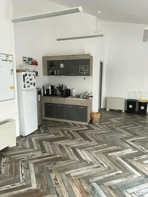 De inchiriat spatiu pentru birouri la mansarda, amenajat lux, cladire istorica in P-ta Unirii