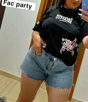 Sunt noua in oraș fac și party 