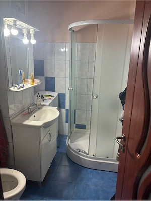 vand apartament cu doua camere in Lipovei - imagine 4