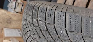 Ser 5 roti Renault Megane 2 de iarna (4 buc, una de rezerva)) stare foarte buna  - imagine 2