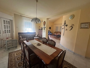 Vila moderna ,locatie excelenta ,10 km de Arad acces din DN7,zona turistica , Muresul la 600 m. - imagine 5