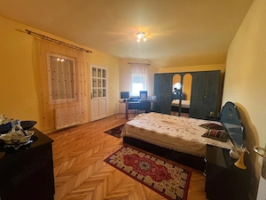 Vila moderna ,locatie excelenta ,10 km de Arad acces din DN7,zona turistica , Muresul la 600 m. - imagine 9