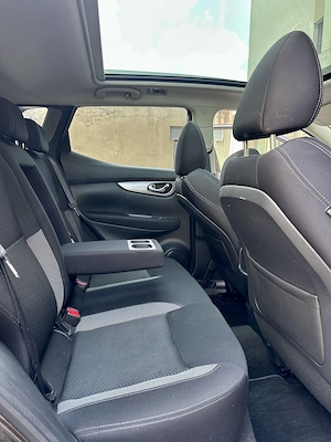Nissan Qashqai 2018 123.000km Keyless Panoramic Rate Garantie - imagine 2