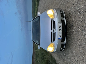 Volkswagen Golf 5   1.4 Benzină   80 CP   Întreținut  - imagine 5