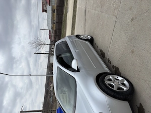 Volkswagen Golf 5   1.4 Benzină   80 CP   Întreținut  - imagine 4