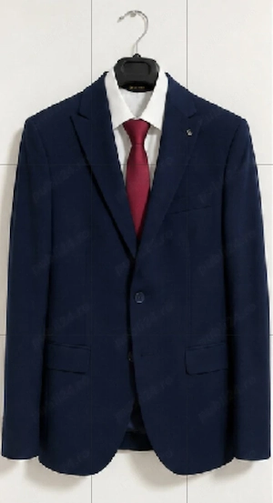 Costum elegant barbatesc marimea 46 - stare impecabila