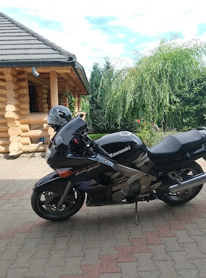 Kawasaki ZZR 600
