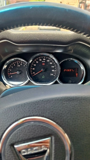 UNICAT | Dacia Duster Ediție Limitată (Originală Fabrica) | 1.5 dCi | 2015 - imagine 7