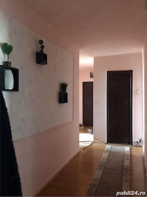 Vand apartament 4 camere 