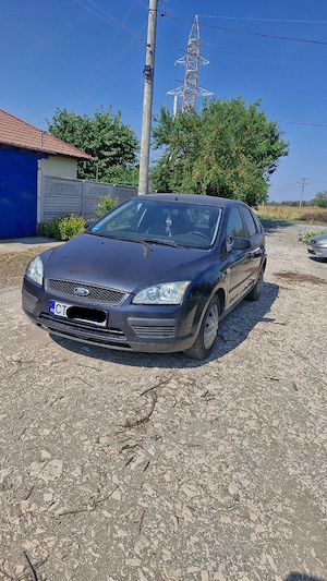Vand sau schimb cu golf 5, Ford Focus 2 1.6 benzina 2006 - imagine 4
