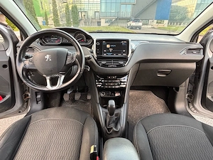 Peugeot 208 facelift 2019 | 1.2 Benzina | Proprietar | Stare Foarte Buna - imagine 3