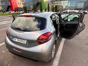 Peugeot 208 facelift 2019 | 1.2 Benzina | Proprietar | Stare Foarte Buna