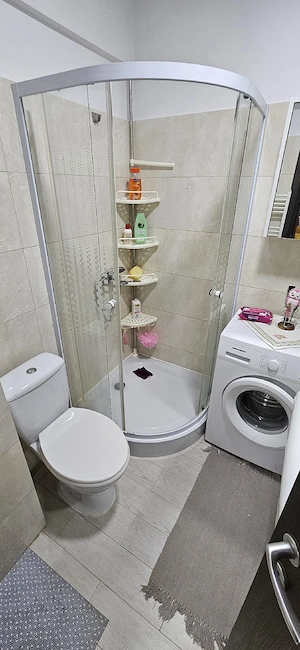 închiriez apartament  cu 1 cameră  - imagine 4