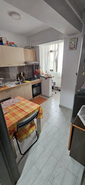 închiriez apartament  cu 1 cameră  - imagine 3