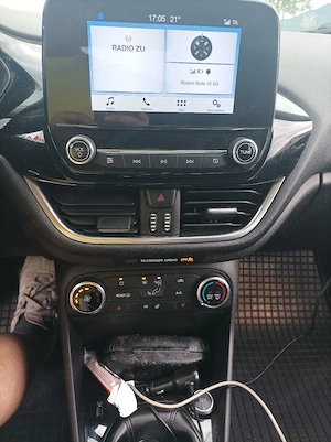 Ford fiesta  - imagine 5