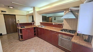 Apartament 3 camere , - ,INDEPENDENTEI -UMF - imagine 6