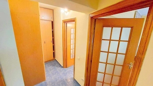 Apartament 3 camere , - ,INDEPENDENTEI -UMF - imagine 8