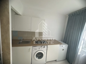 Garsoniera de vanzare, 13 mpu, zona Soarelui - imagine 2