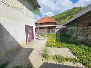 Casa individuala cu 3 camere, 150 mp utili, 2000 mp teren, Ghioncani - imagine 15