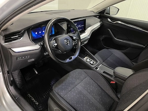 Skoda Octavia - imagine 5