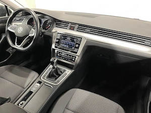 Volkswagen Passat - imagine 8
