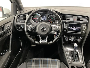 Volkswagen Golf - imagine 6