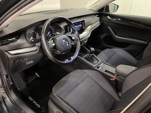 Skoda Octavia - imagine 5